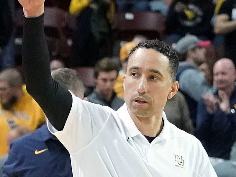 Marquette head coach Shaka Smart. Image courtesy of Wikipedia user Jakecolo.