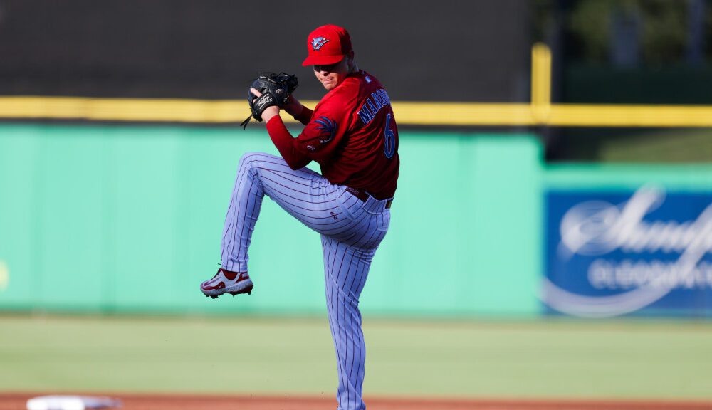 Phillies' right-handed pitching prospect Ramon Marquez winds up for a pitch. Image courtesy of milb.com (Nathan Ray).