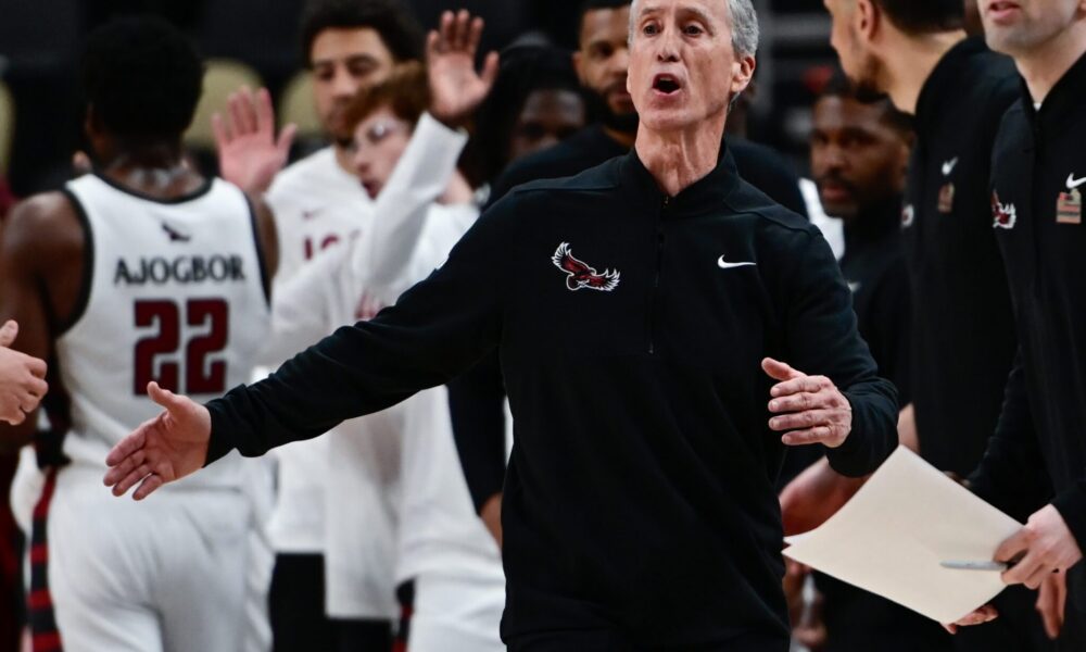 Saint Joseph's head coach Steve Donahue during the Hawks' A-10 quarterfinal matchup against Davidson -- Ed Thompson // Pittsburgh Sports Now