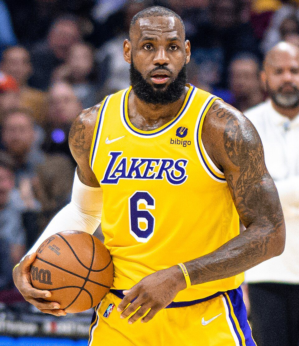 Philadelphia 76ers star LeBron James during his time with the Los Angeles Lakers. Image courtesy of Erik Drost/Flickr (https://www.flickr.com/photos/edrost88/51959977144/)