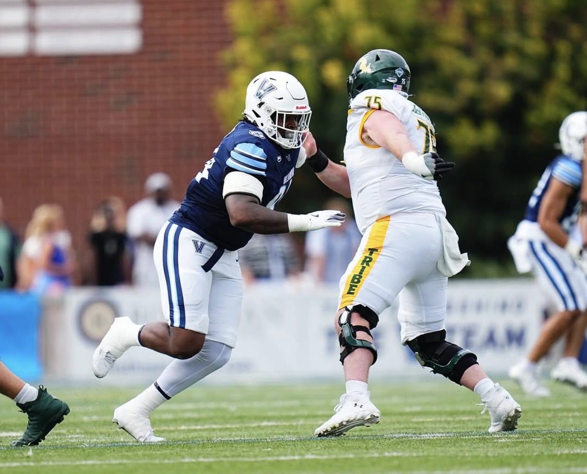 Villanova Football defensive tackle Ivan Murray (left) battles in the trenches against William & Mary. Image courtesy of Ivan Murray's Instagram account